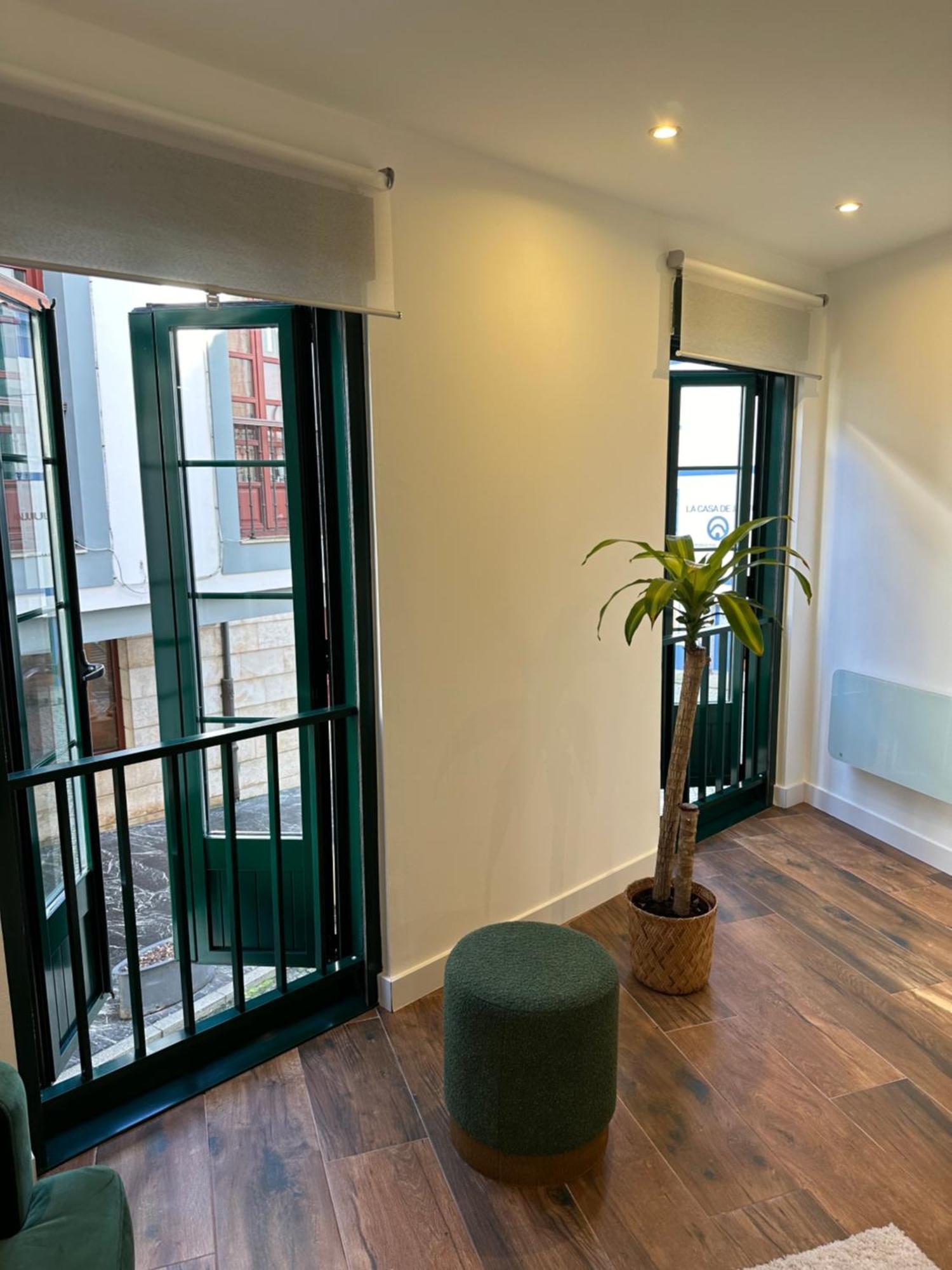 Apartamentos Urbanin I Plaza Ayuntamiento Cudillero Buitenkant foto